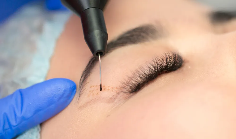Cuidado preciso para a região dos olhos